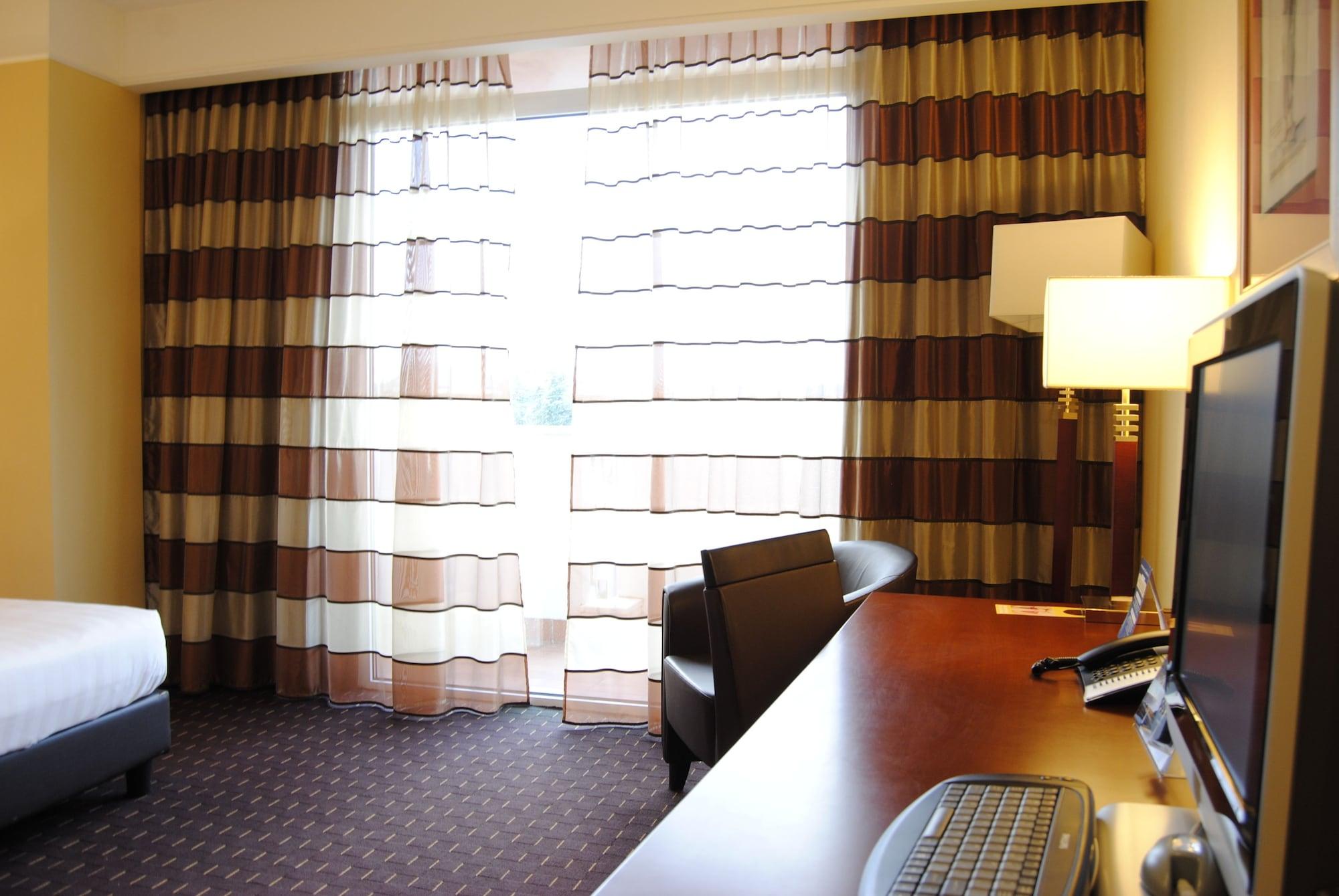 Hotel Capannelle Roma Екстериор снимка