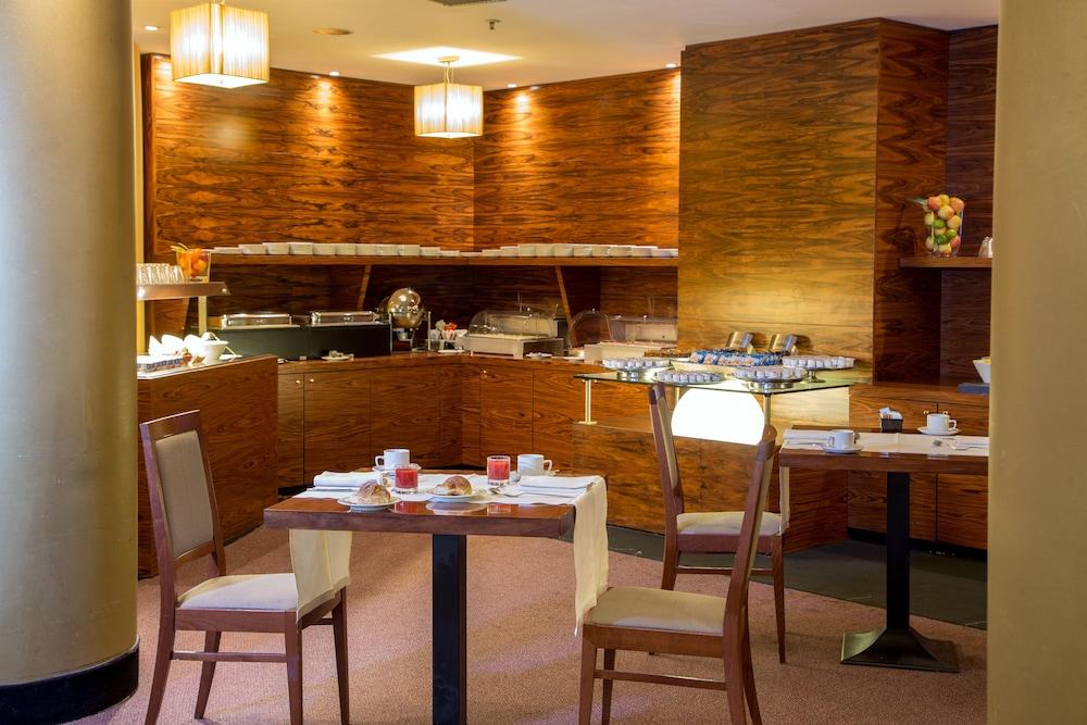 Hotel Capannelle Roma Екстериор снимка