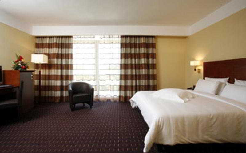 Hotel Capannelle Roma Екстериор снимка