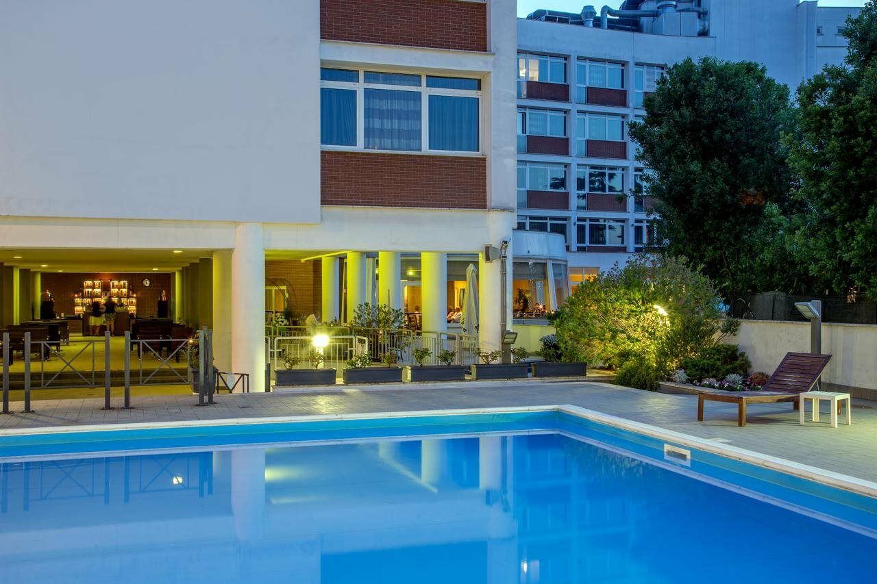 Hotel Capannelle Roma Екстериор снимка